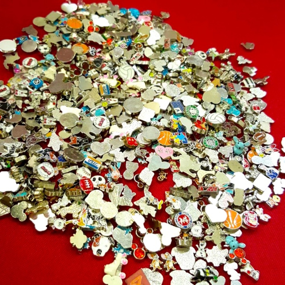50 random Memory locket charms
